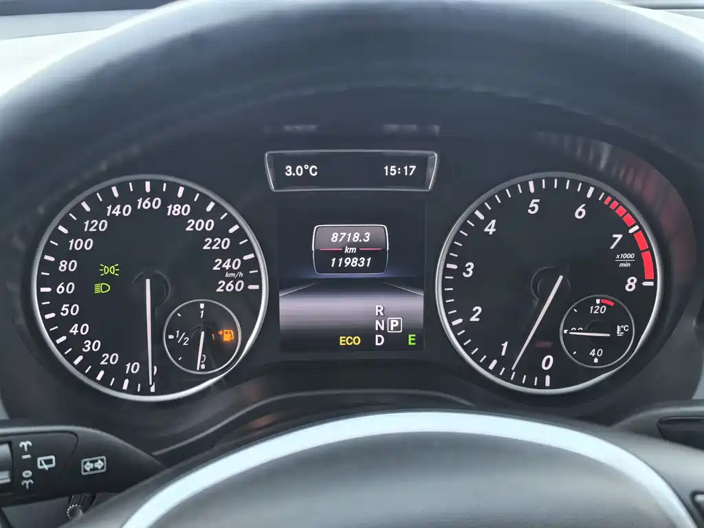 Mercedes-Benz A-Class 2015 — фото 19