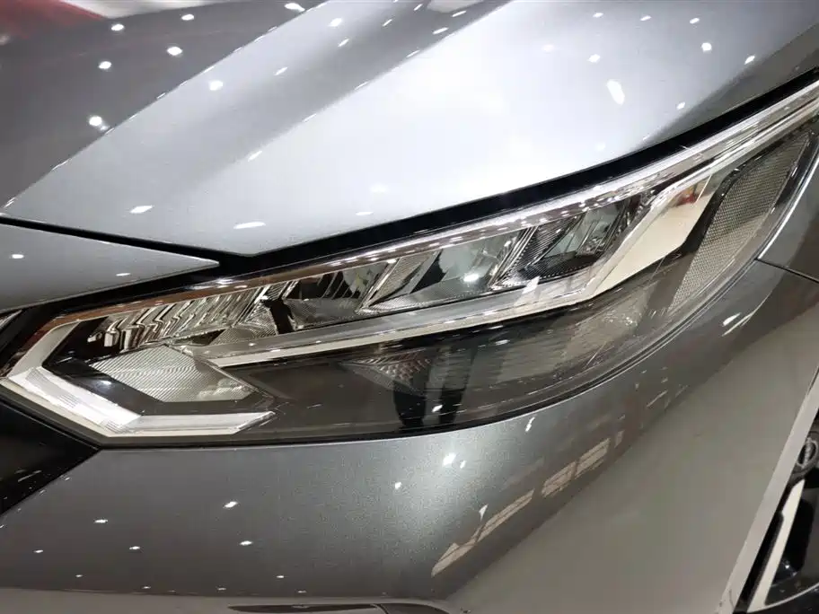 Nissan Sylphy 2023 — фото 18