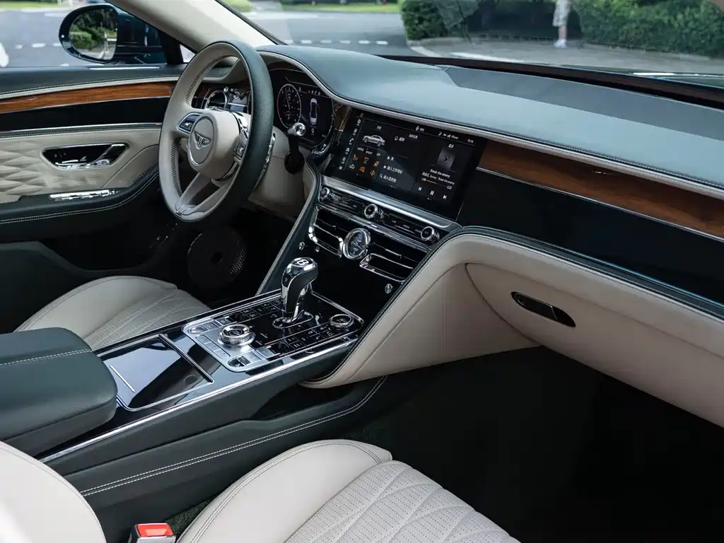 Bentley Flying Spur PHEV 2023 — фото 22