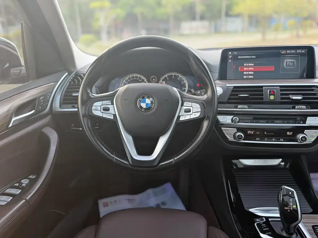 BMW X3 2019 — фото 10