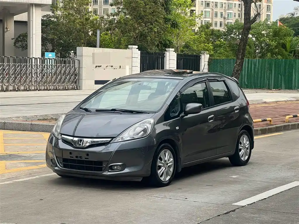 Honda Fit 2012 — фото 1