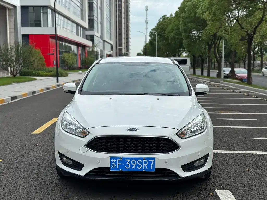 Ford Focus 2017 — фото 2