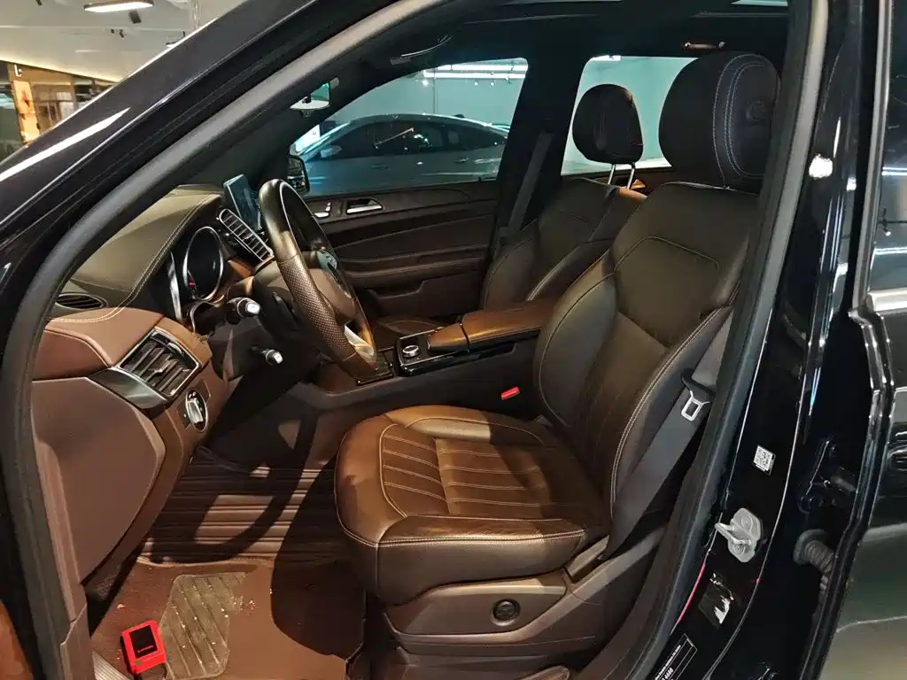 Mercedes-Benz GLE 2018 — фото 11