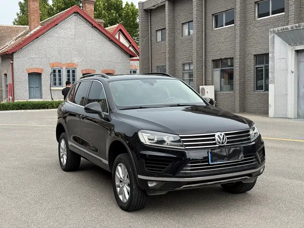 Volkswagen Touareg 2016 — фото 3