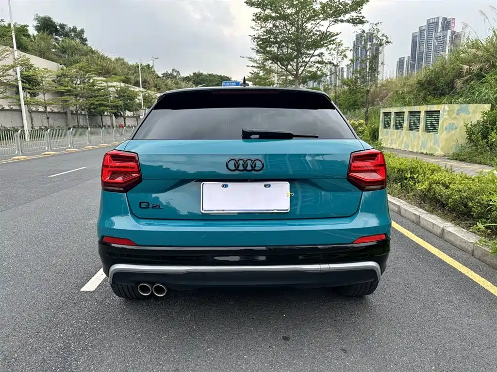 Audi Q2L 2020 — фото 6