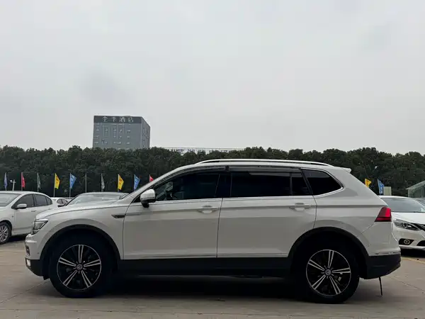 Volkswagen Tiguan L 2018