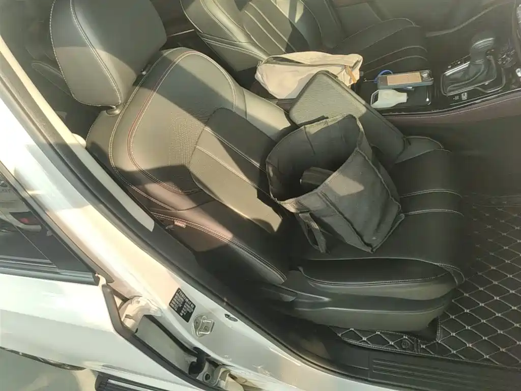 GAC Motor Trumpchi M6 2025 — фото 25