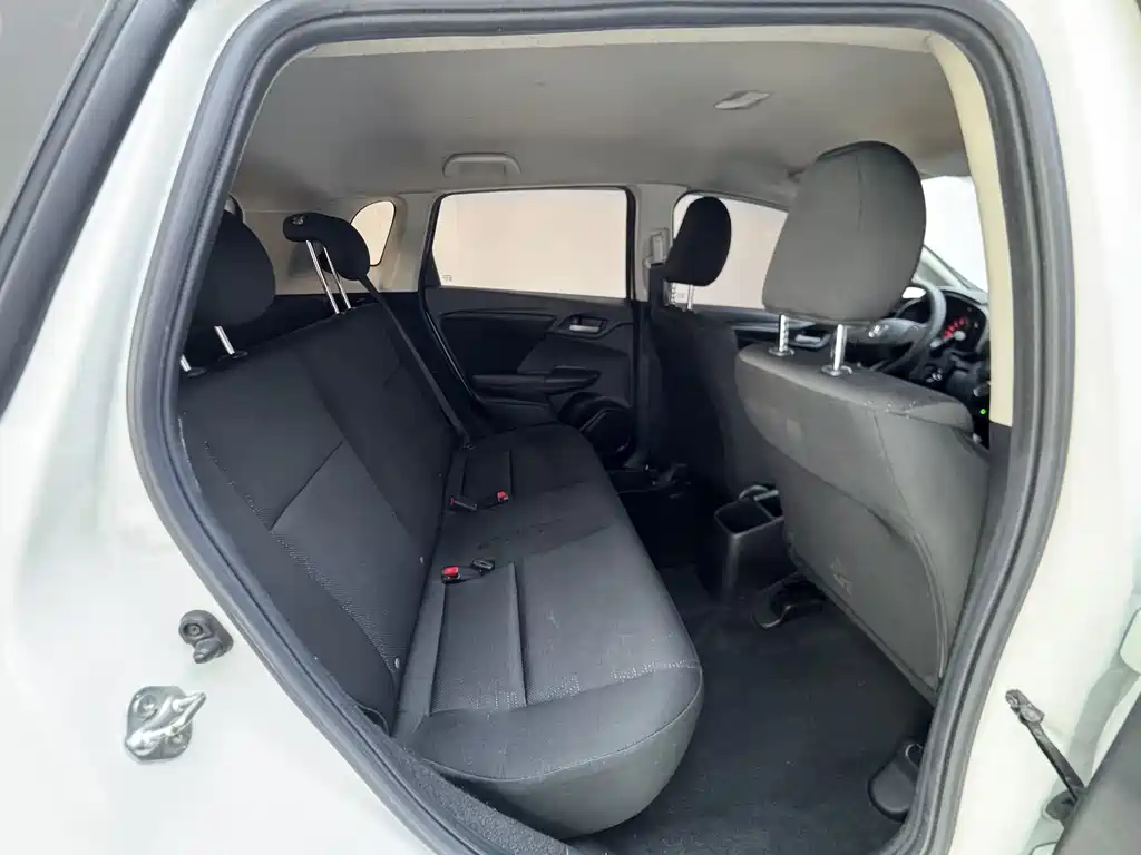 Honda Fit 2018 — фото 20