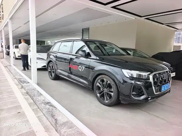 Audi Q7 2025