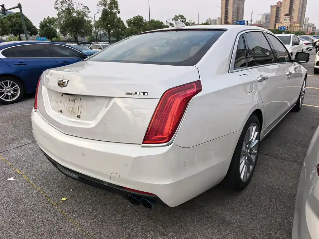Cadillac CT6 2016 — фото 10
