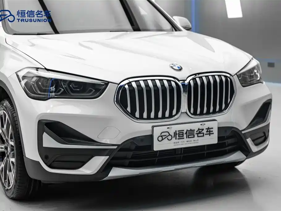 BMW X1 2021 — фото 9