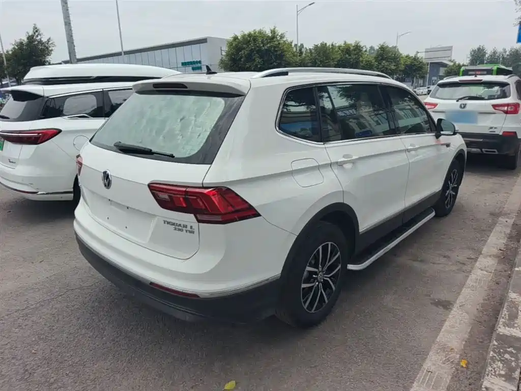 Volkswagen Tiguan L 2018 — фото 7