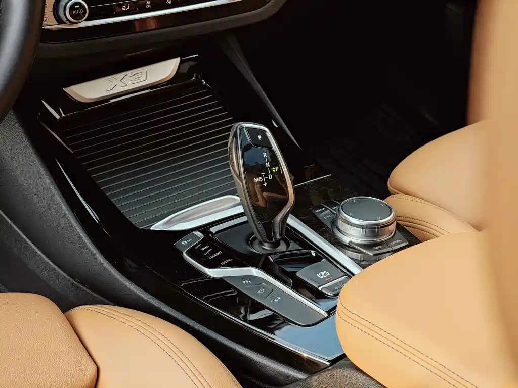 BMW X3 2018 — фото 15