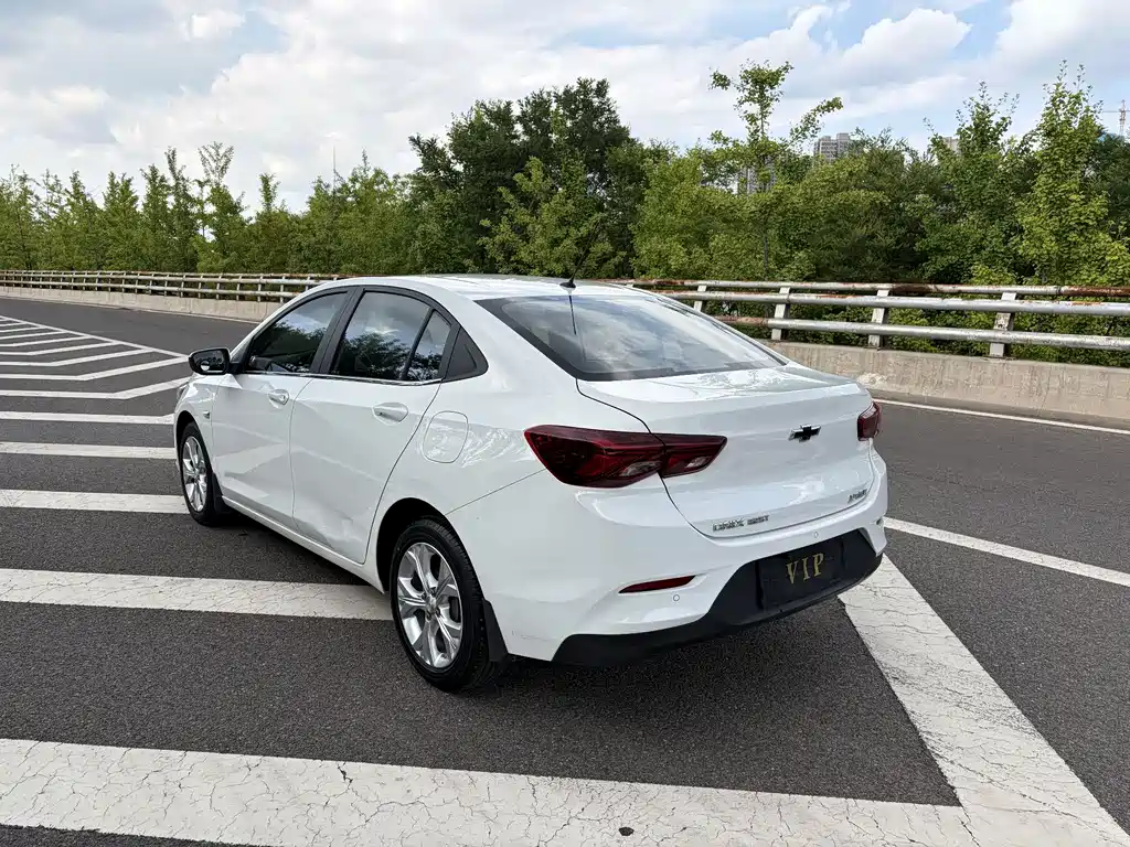Chevrolet Cavalier 2020 — фото 10