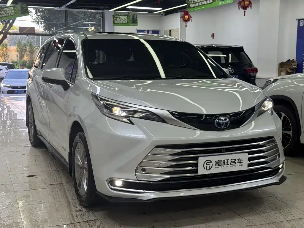 Toyota Sienna 2022