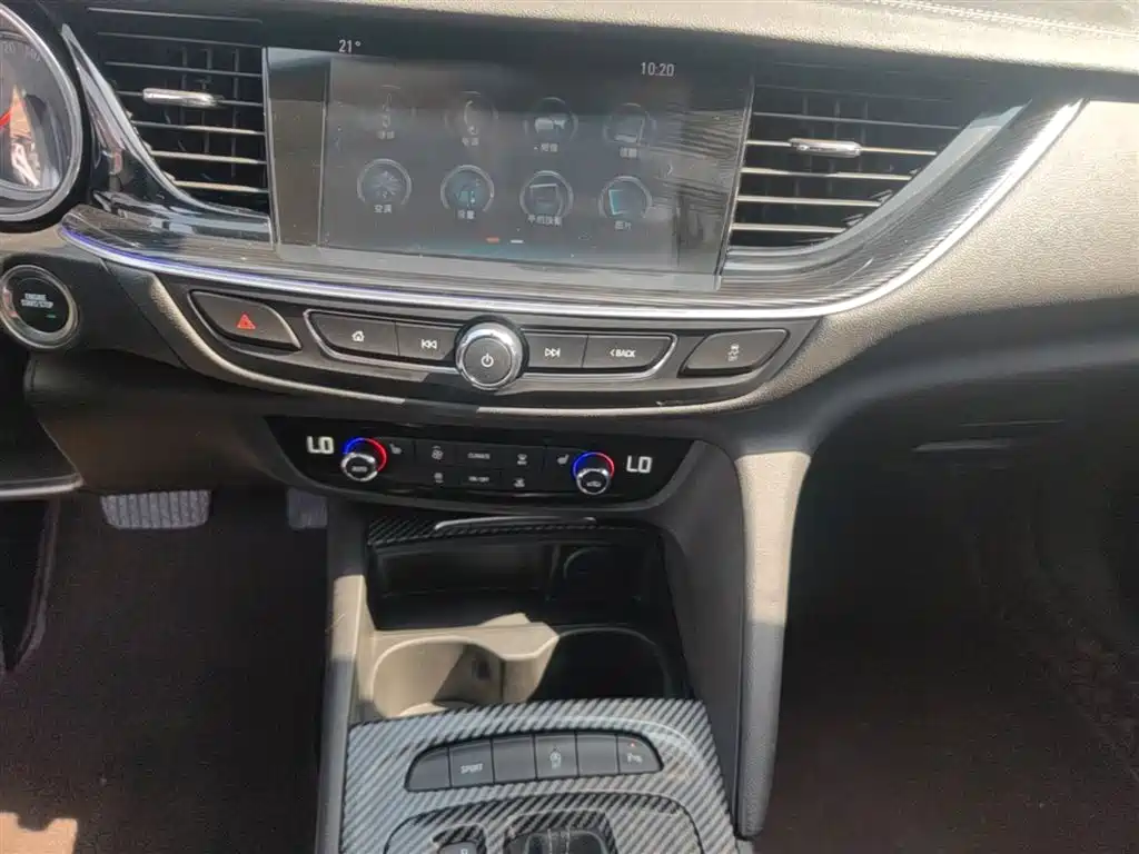 Buick Regal 2020 — фото 13