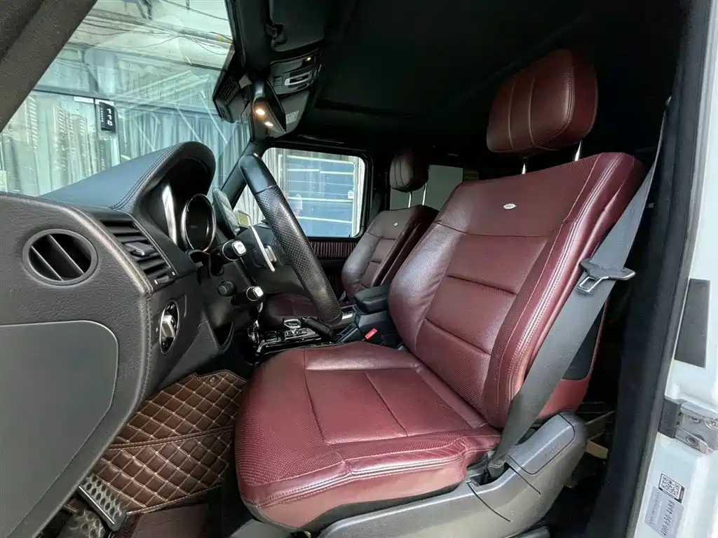 Mercedes-Benz G-Class AMG 2017 — фото 13