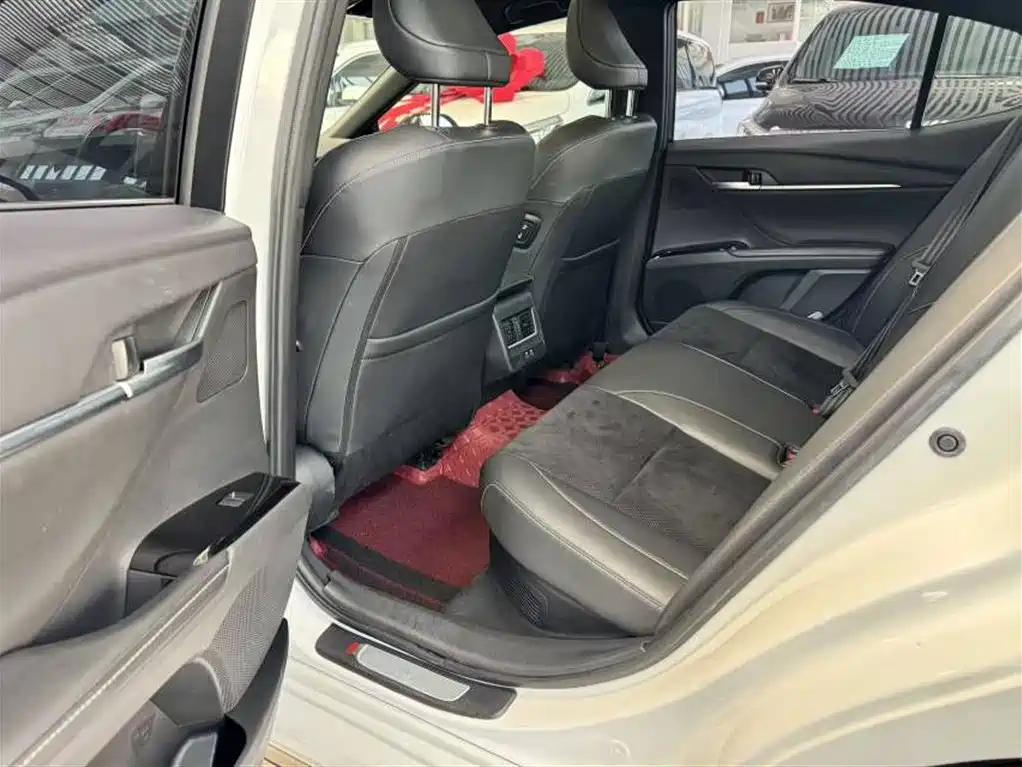 Toyota Camry 2024