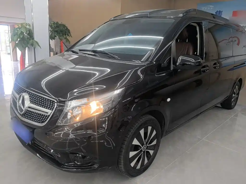 Mercedes-Benz Vito 2023 — фото 2