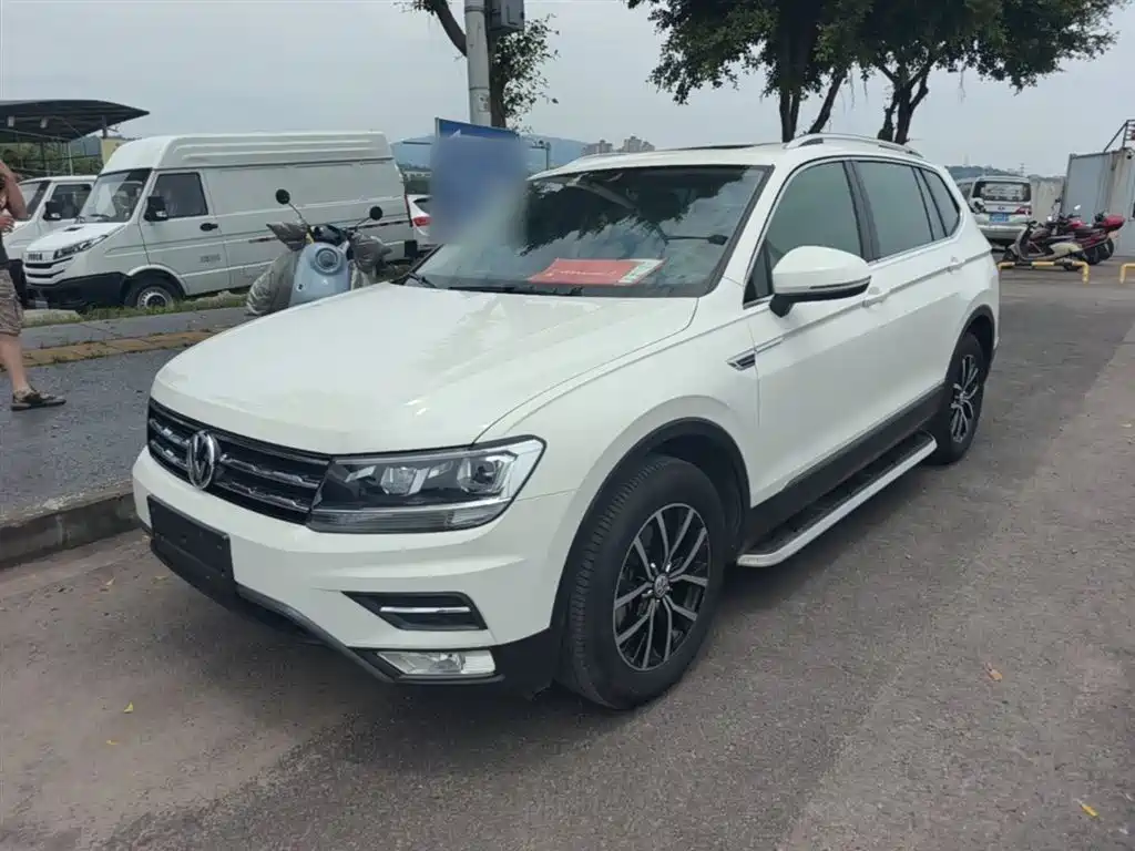 Volkswagen Tiguan L 2018 — фото 2