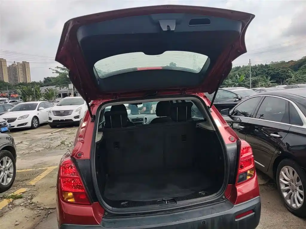 Chevrolet Trax 2015 — фото 19