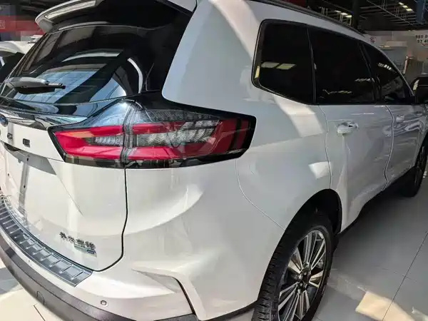 Ford Edge 2022