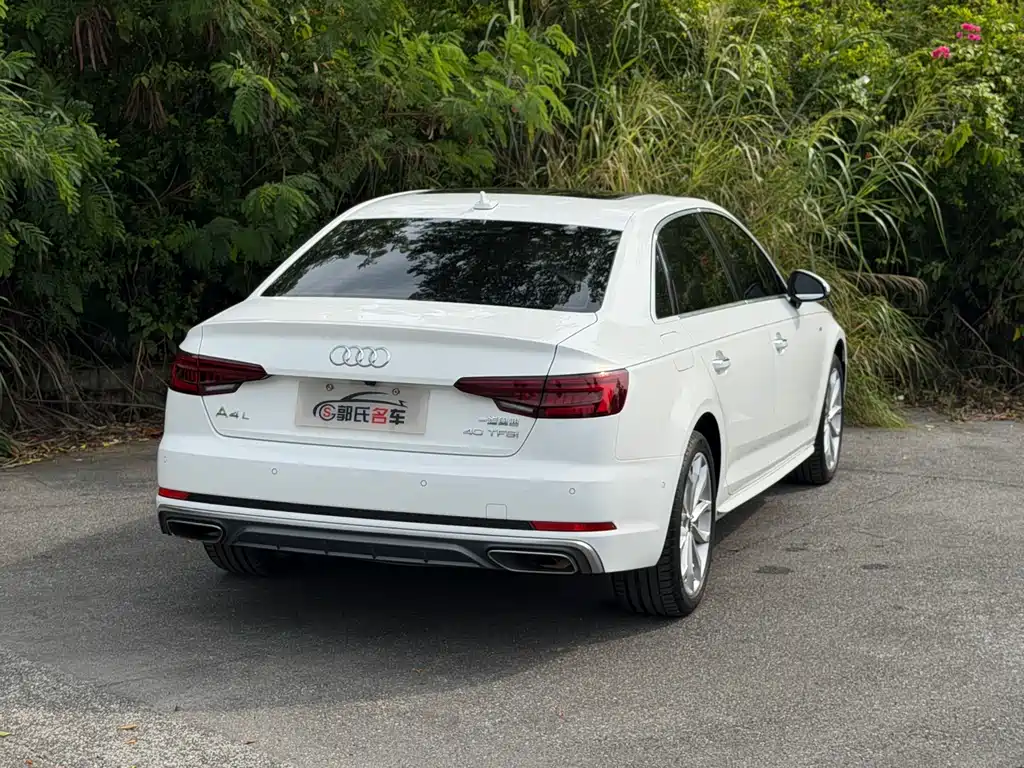 Audi A4L 2018