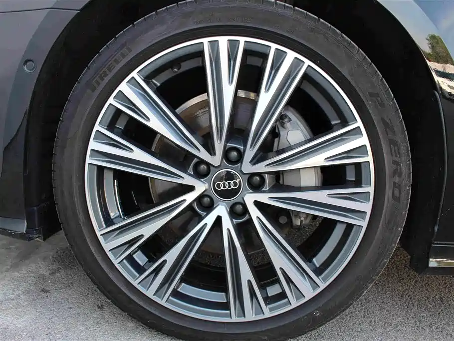 Audi A6L 2023 — фото 11