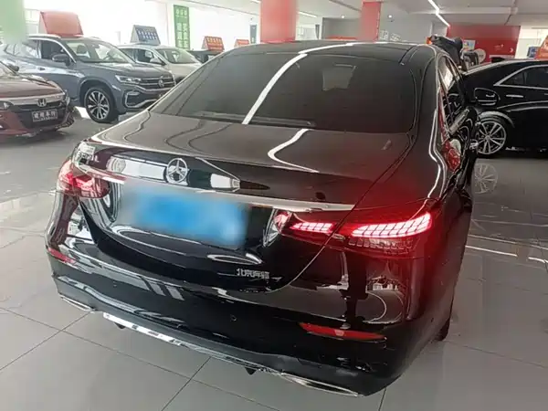 Mercedes-Benz E-Class 2023