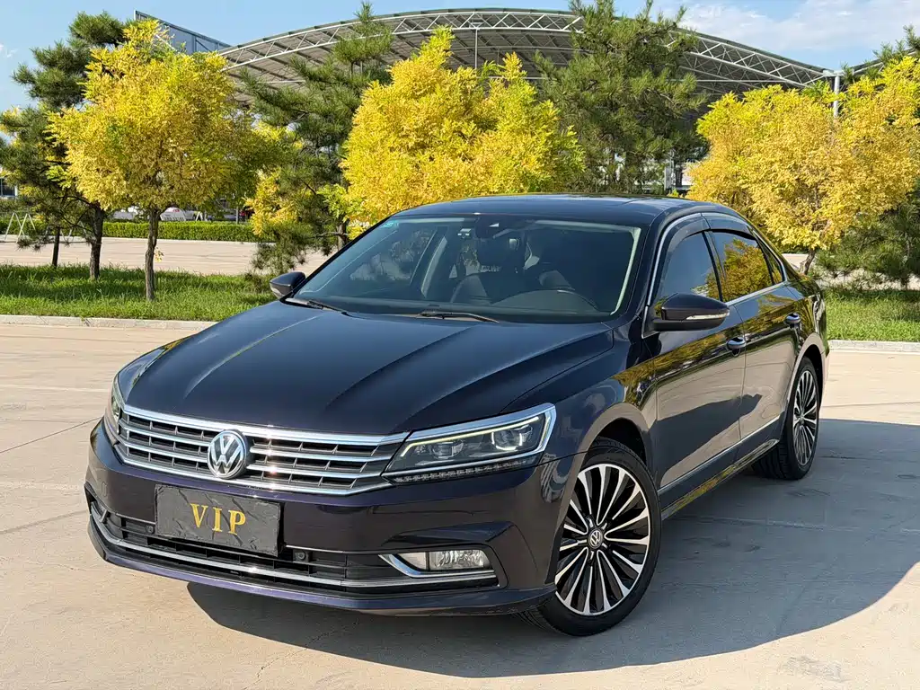Volkswagen Passat 2017 — фото 1