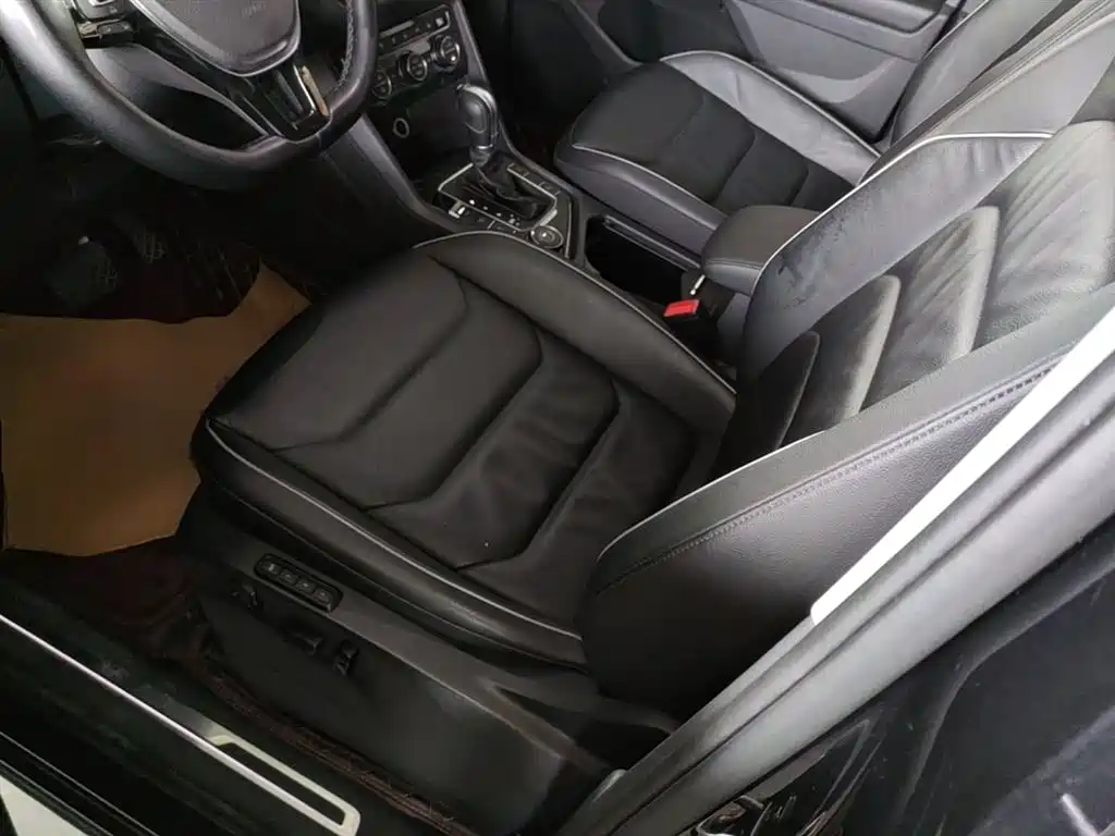 Volkswagen Tiguan 2017 — фото 15