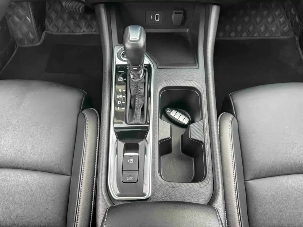 Nissan Sylphy 2022 — фото 19