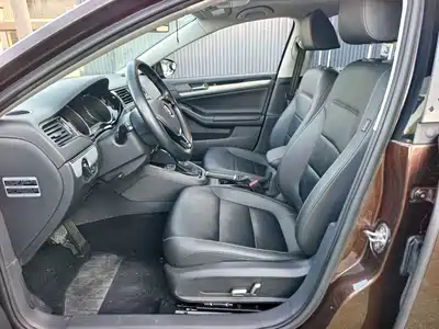 Volkswagen Sagitar 2015