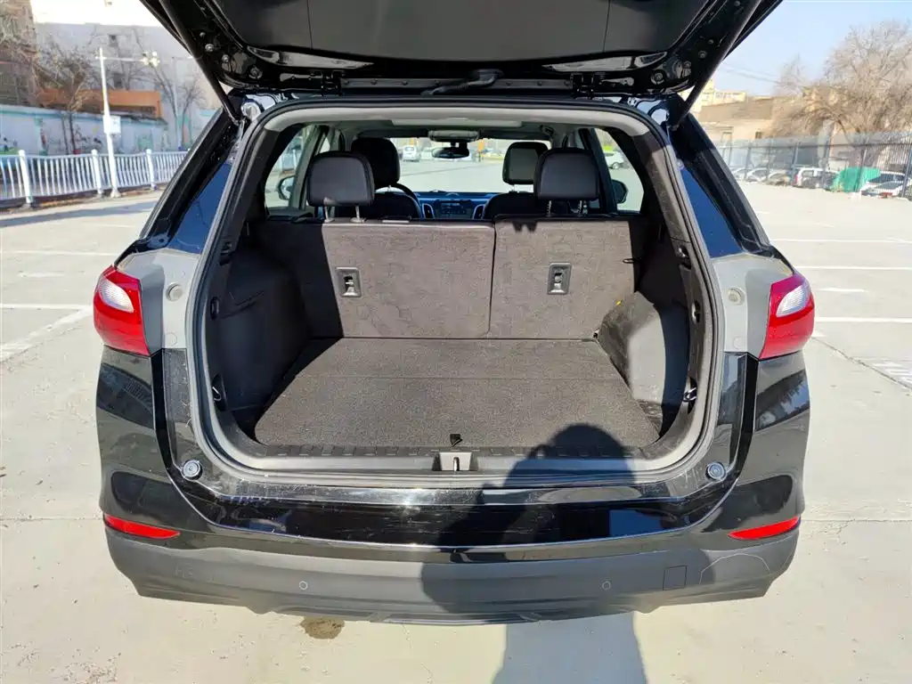 Chevrolet Equinox 2019 — фото 18