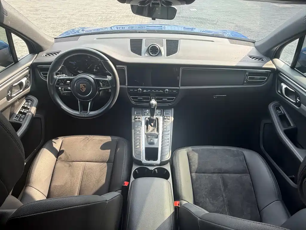 Porsche Macan 2020 — фото 10