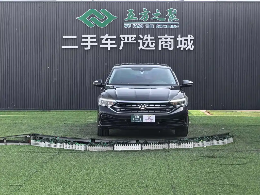 Volkswagen Sagitar 2023