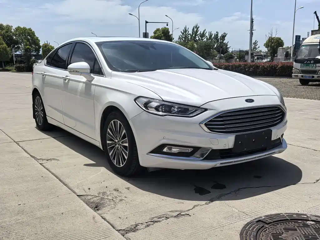 Ford Mondeo 2016 — фото 3