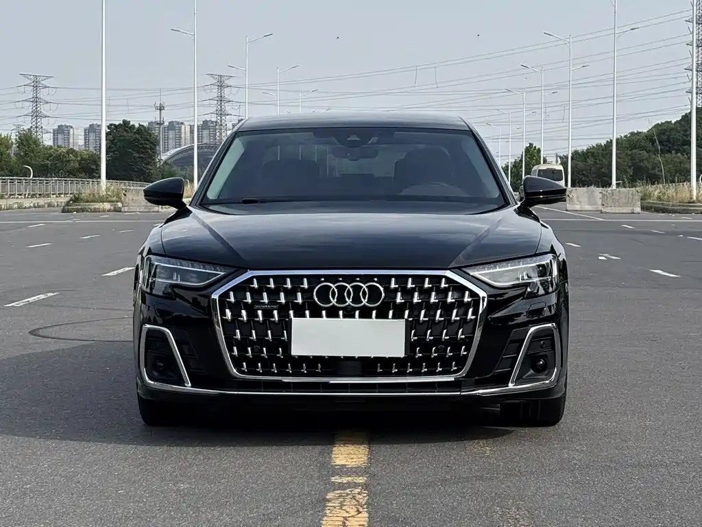 Audi A8 2024 — фото 2