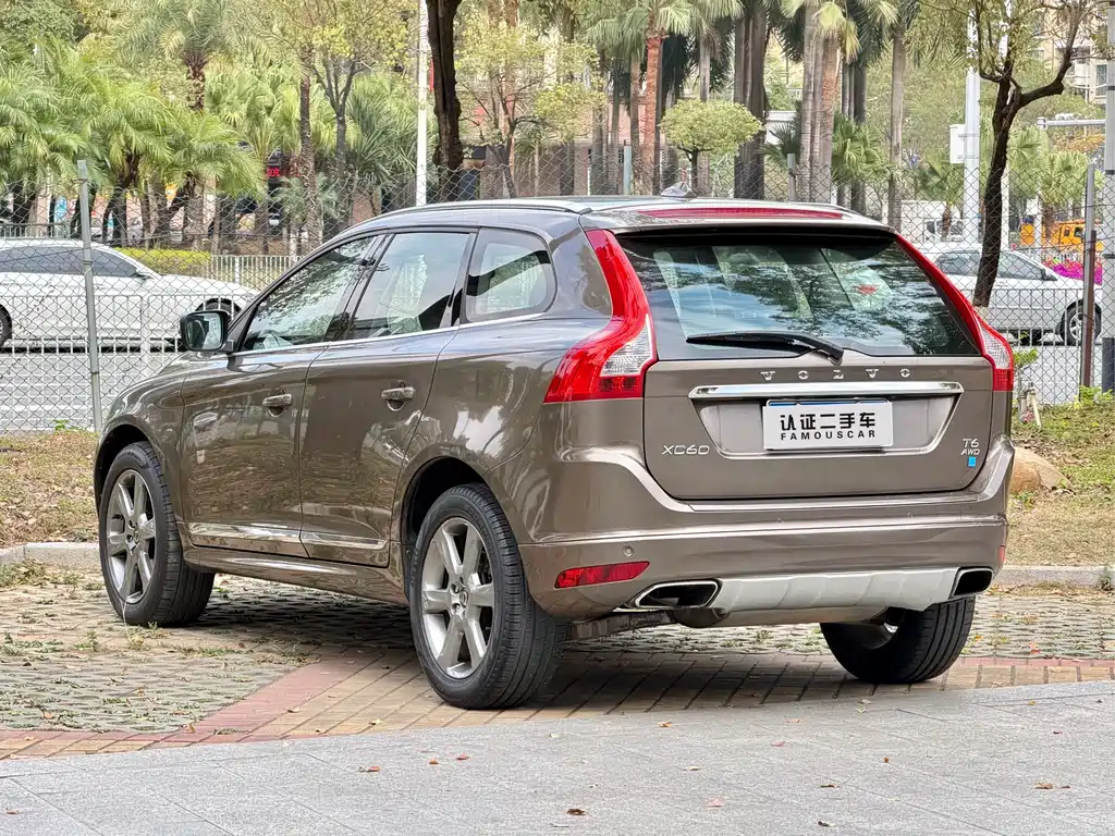 Volvo XC60 2013 — фото 7