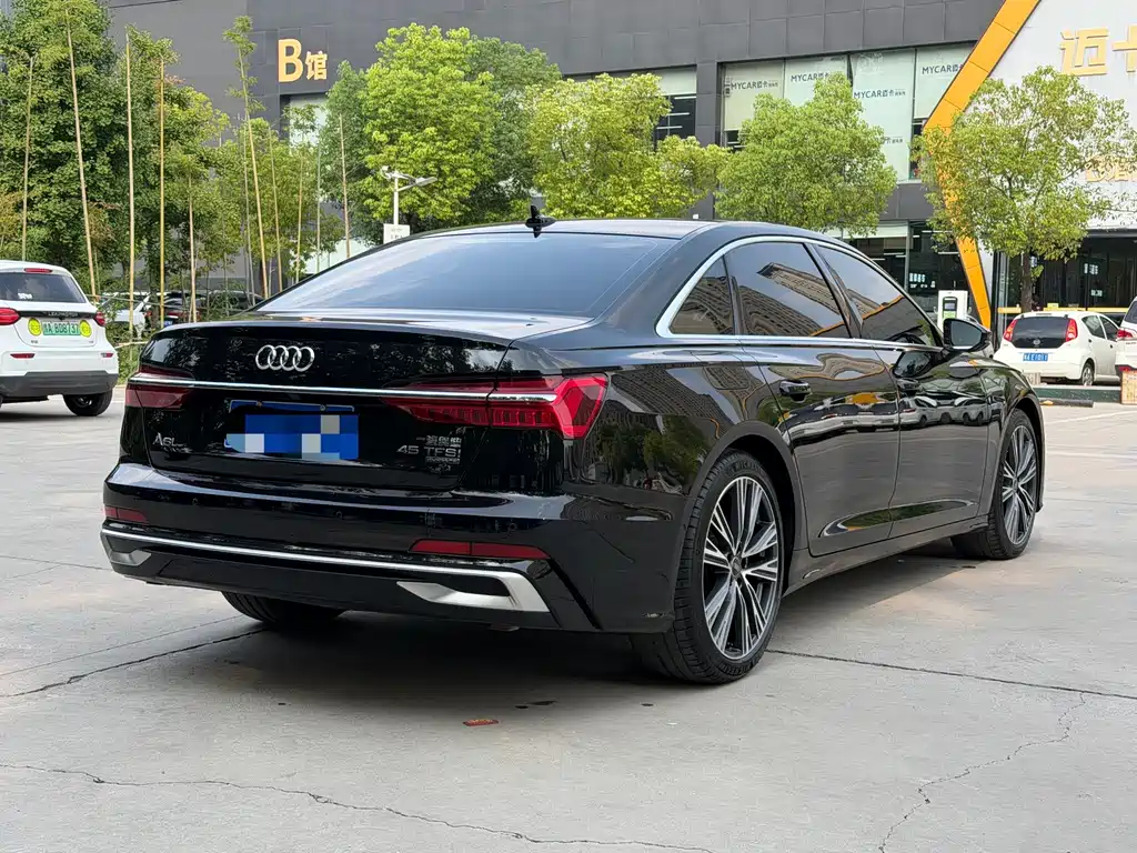 Audi A6L 2024 — фото 16