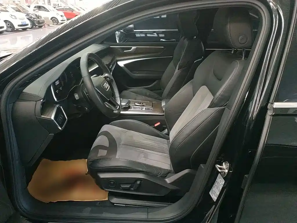 Audi A6L 2021 — фото 12