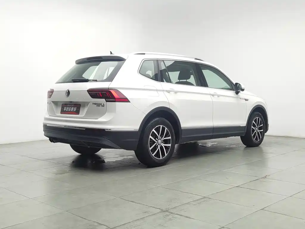 Volkswagen Tiguan L 2018 — фото 2