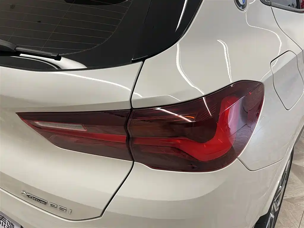 BMW X2 2022 — фото 10