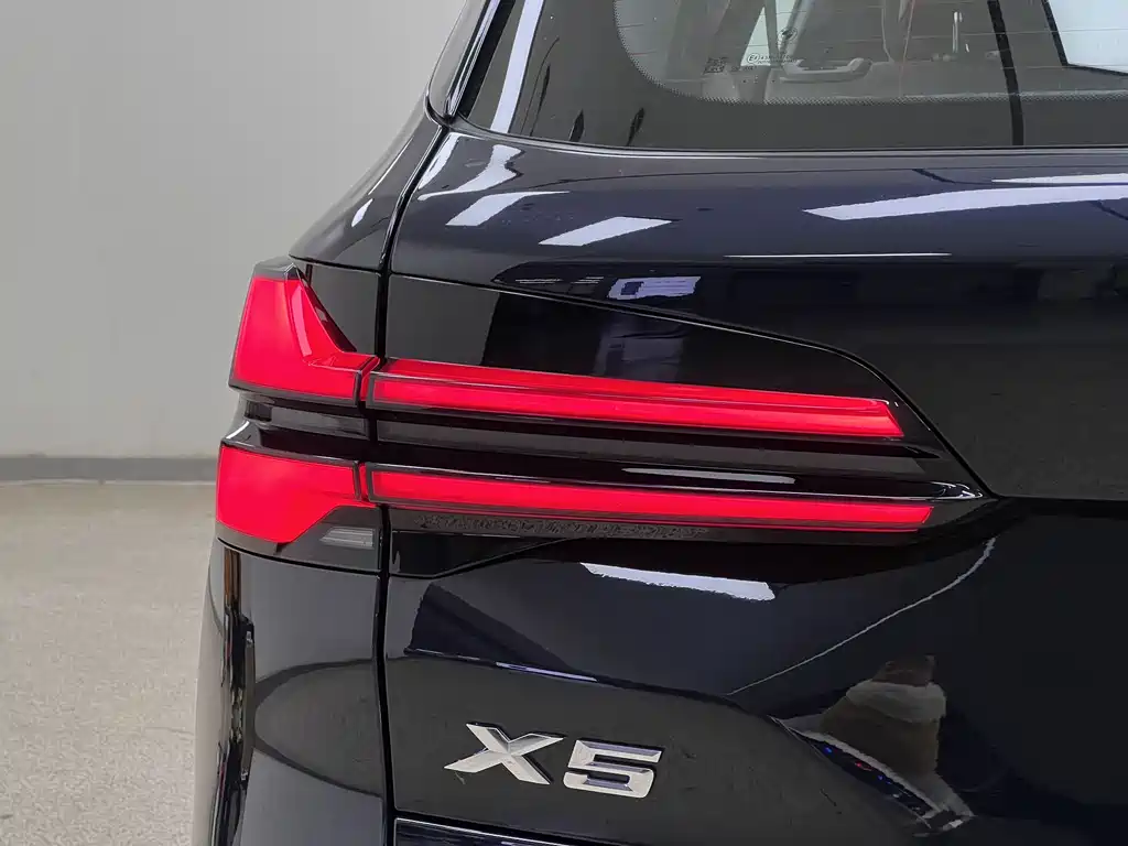 BMW X5 2025 — фото 11