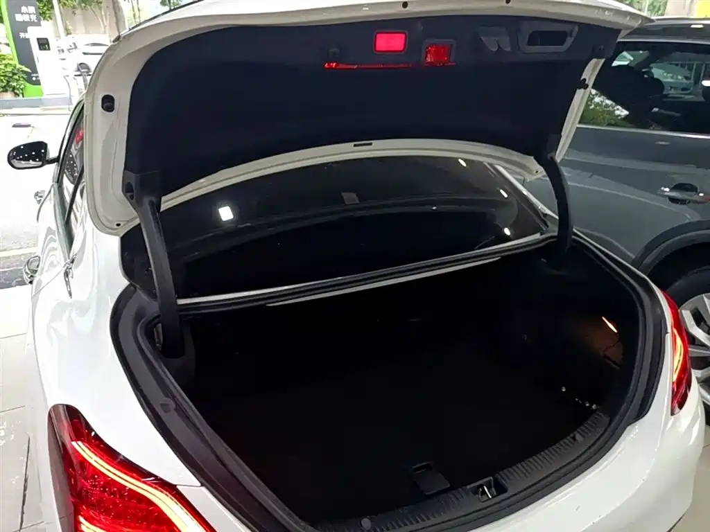 Mercedes-Benz C-Class 2020 — фото 19