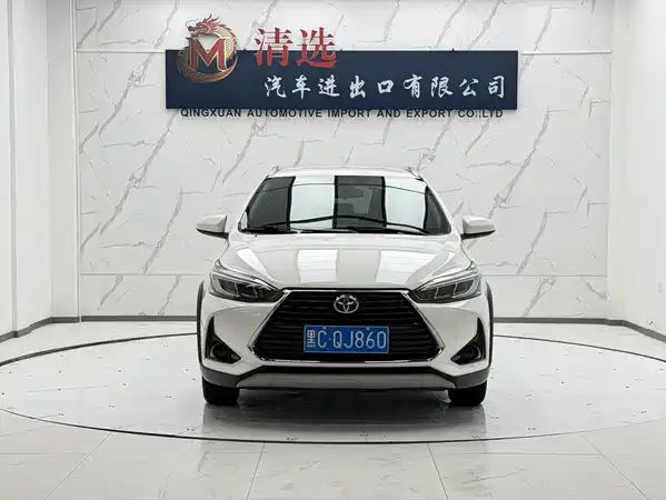 Toyota Yaris L 2021
