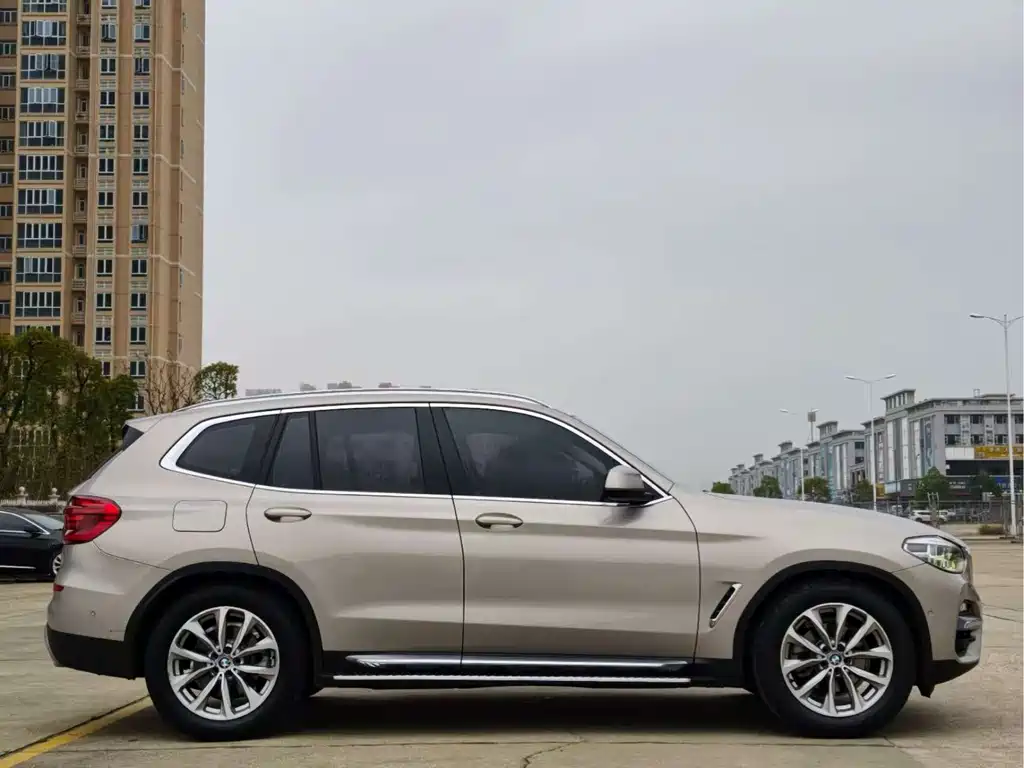 BMW X3 2018 — фото 28