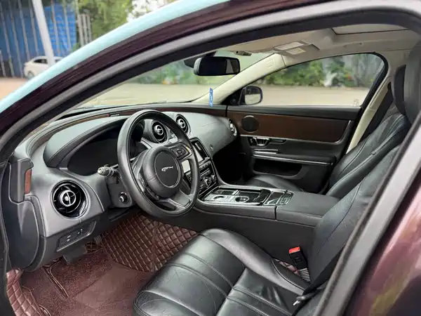 Jaguar XJ 2017