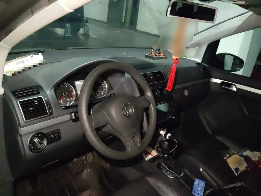 Volkswagen Touran 2014