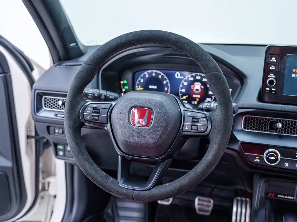 Honda Civic 2023 — фото 17